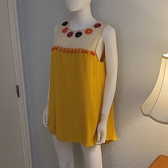 SOUTHERN STITCH Striped Floral Embroidered Tassel Swing Fiesta Hippie Blouse - Picture 2 of 6